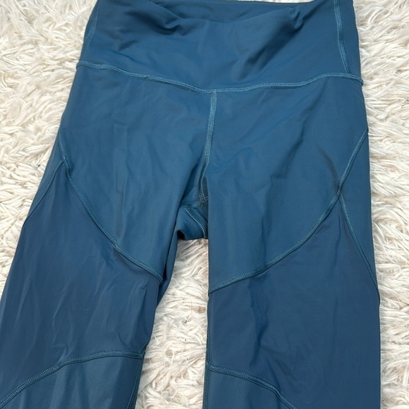 Lululemon Hot Pursuit High-Rise Crop 21" Petrol Blue - Picture 2 of 7